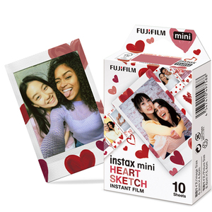 Sofortbildfilm für Fujifilm Instax mini Kameras und Polaroid D 300 Kameras, Bildformat: 62x46 mm, 10 Aufnahmen farbig mit roten Herzen im Rahmen